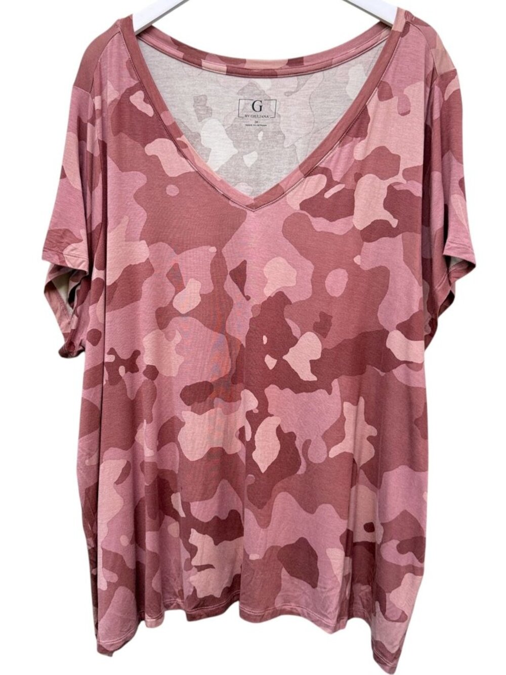 G by Giuliana Pink Camo Tee Plus Size 3X V-Neck Soft Stretch Short Sleeve